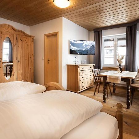 Landgasthof Augustiner โอเบอร์สทดอร์ฟ ภายนอก รูปภาพ