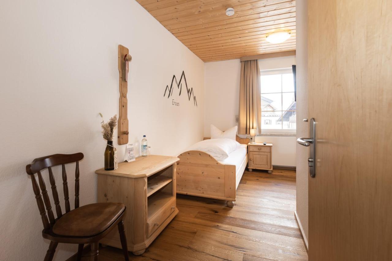 Landgasthof Augustiner โอเบอร์สทดอร์ฟ ภายนอก รูปภาพ